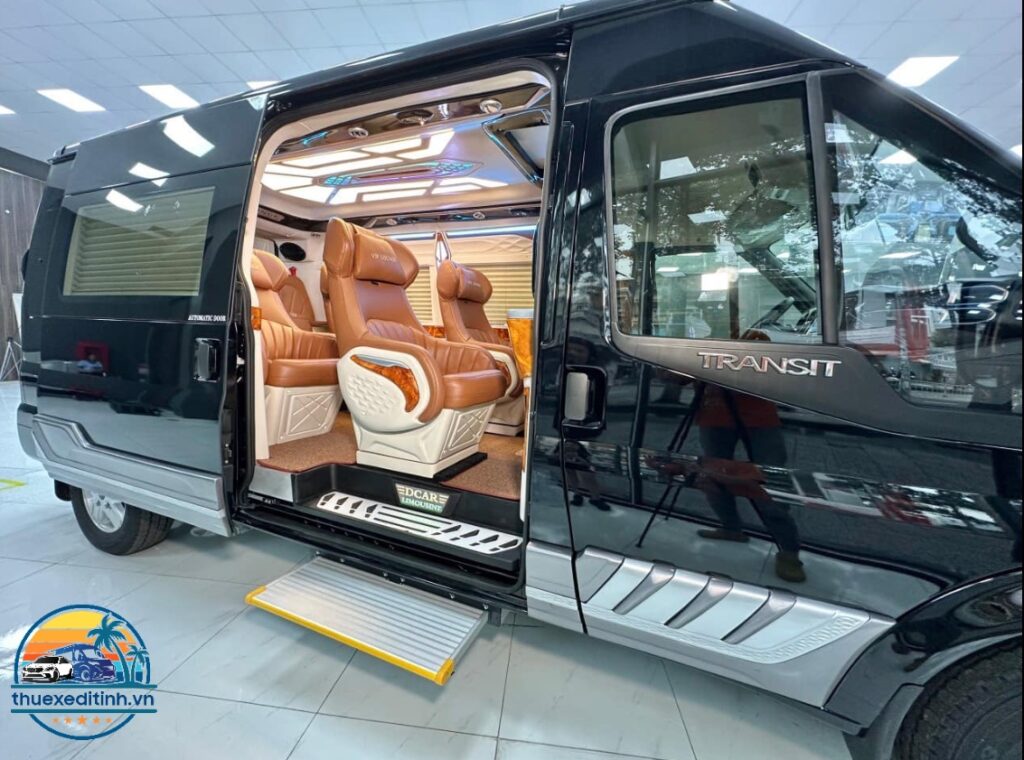 Xe limousine 9 chỗ