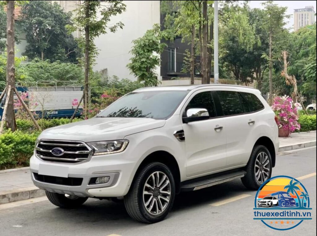 Xe 7 chỗ Ford Everest