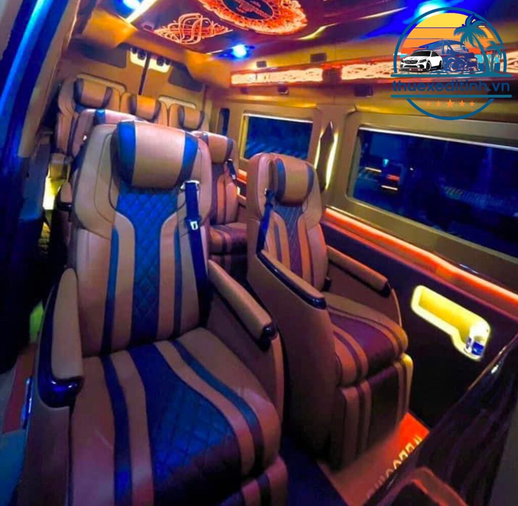 Xe Limousine 9 chỗ đi Đà Lạt