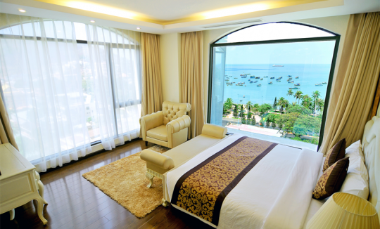 Hamy Travel còn hỗ trợ khách dịch vụ đặt khách sạn, resort cao cấp