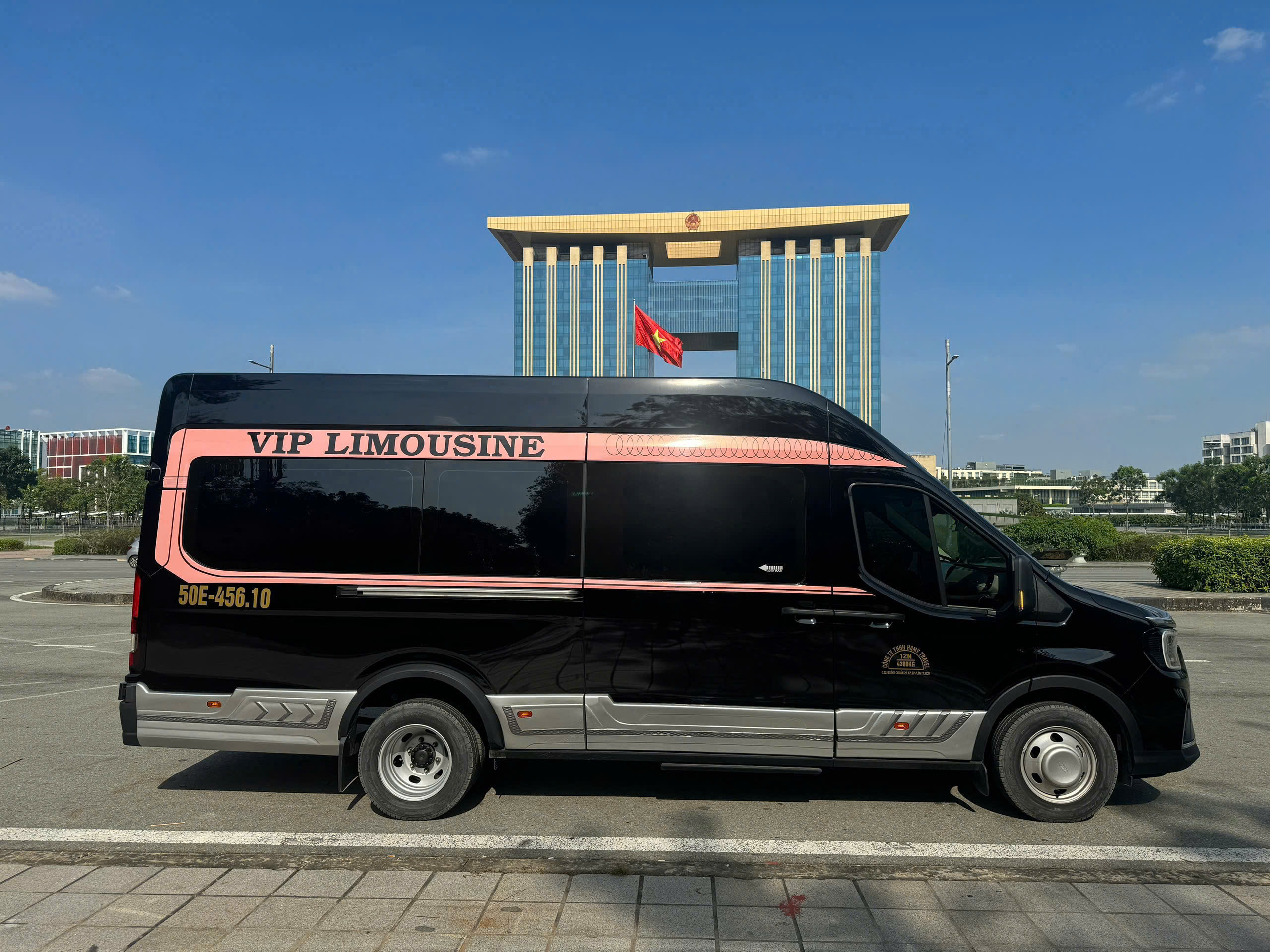 Thuê xe Limousine TPHCM