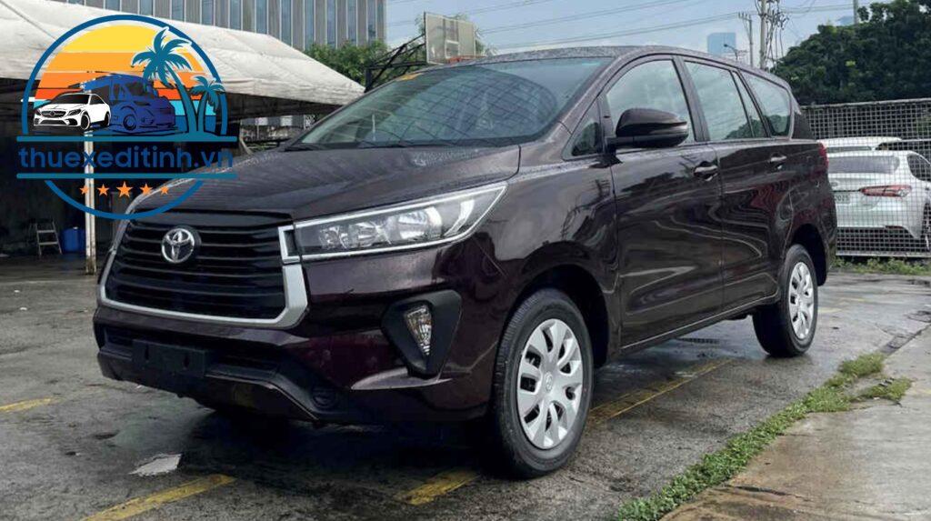 Xe 7 chỗ Toyota Innova